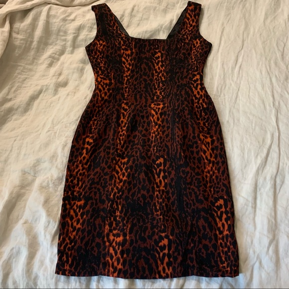 ❌SOLD❌Vintage Red cheetah print square neck dress - Picture 2 of 13
